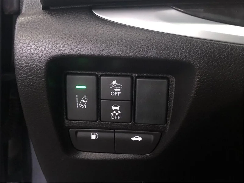 Used 2019 Modern Steel Metallic Acura w/Technology Pkg image 29