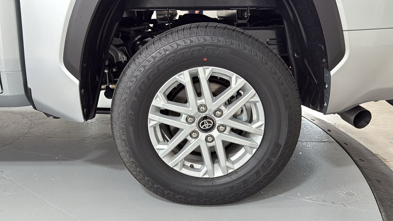 2026 Toyota Tundra SR5 - Photo 23