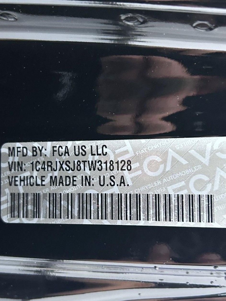 New 2026 Black Clear-Coat Exterior Paint Jeep Moab 392 image 26