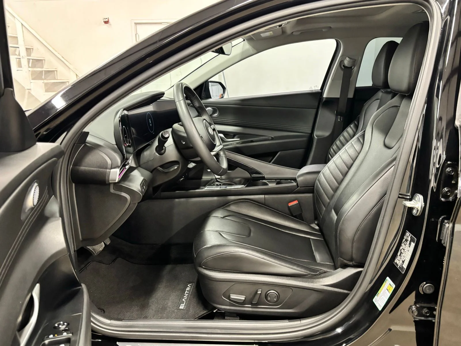Used 2024 Black Hyundai Limited image 16