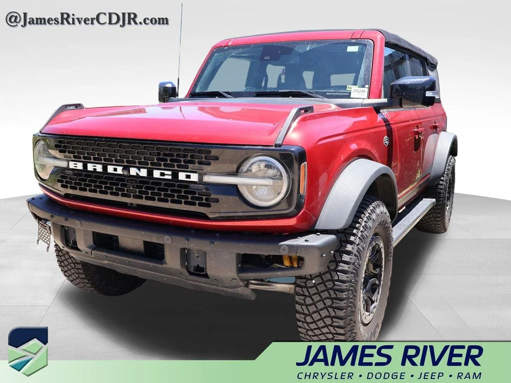 Used 2021 Red Ford Wildtrak image 2
