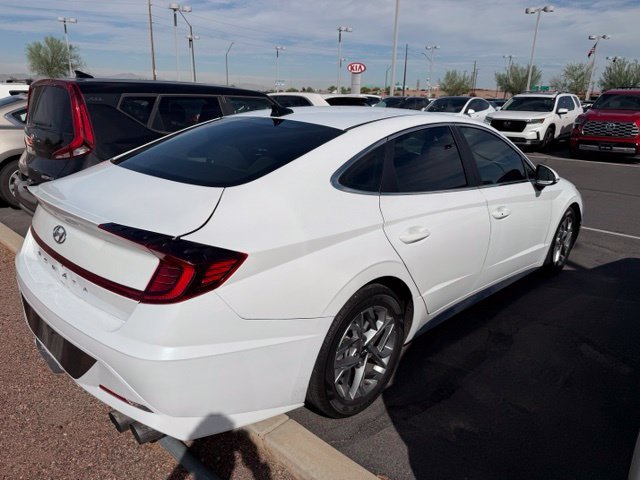 Used 2020 Quartz White Hyundai SEL image 4