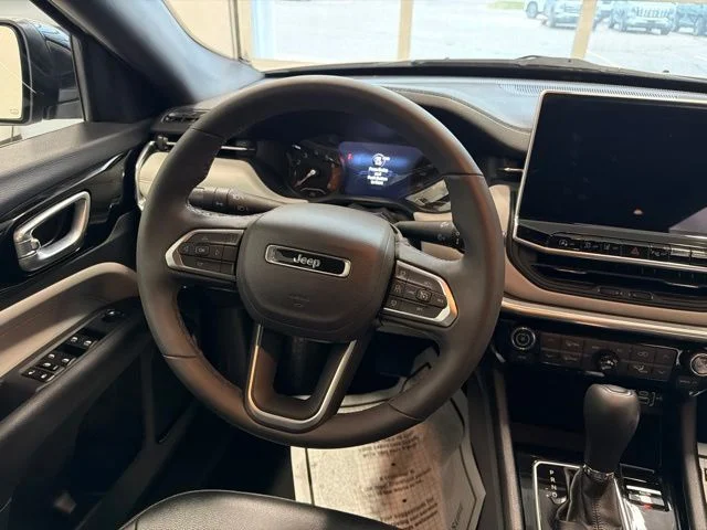Used 2024 White Jeep Limited image 30