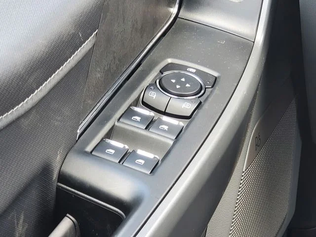 2025 Ford F-150 XLT - Photo 26