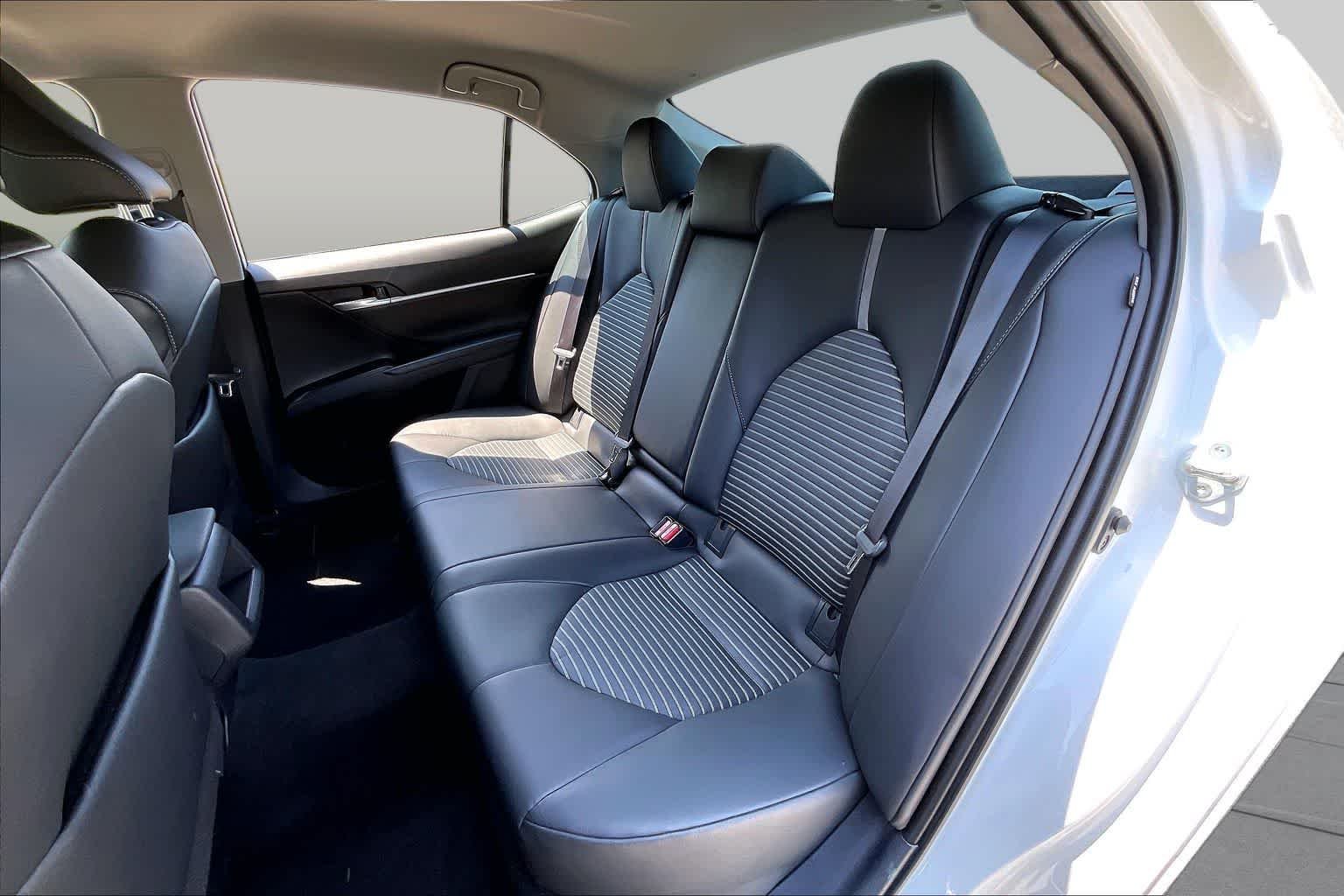 Used 2024 Ice Cap Toyota SE image 19