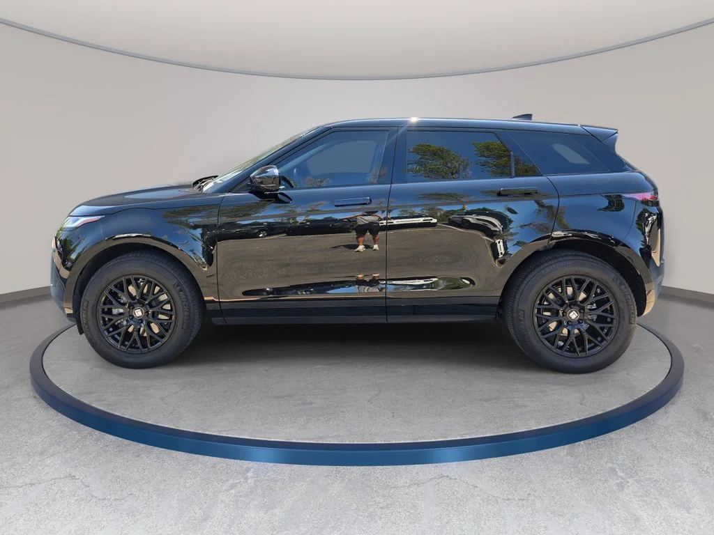 Used 2020 Black Land Rover S image 9