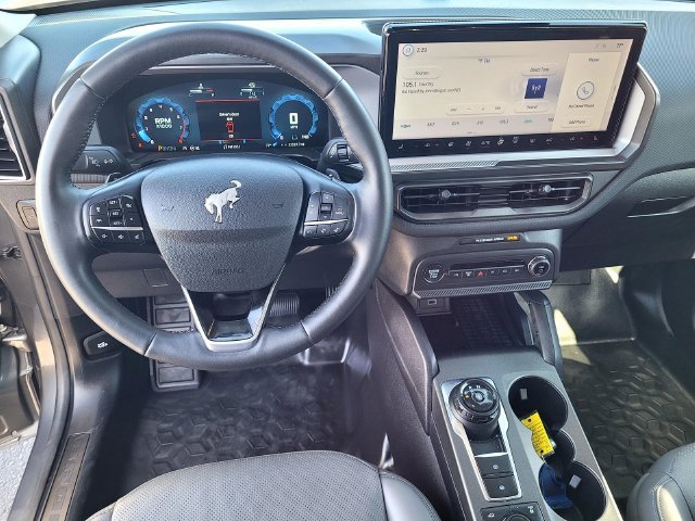 Used 2025 Gray Ford Badlands image 9