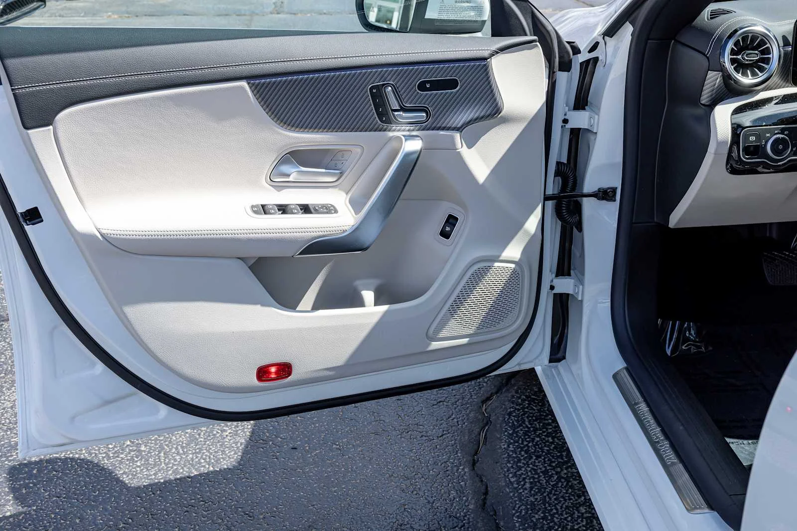 New 2025 Polar White Mercedes-Benz CLA 250 image 7