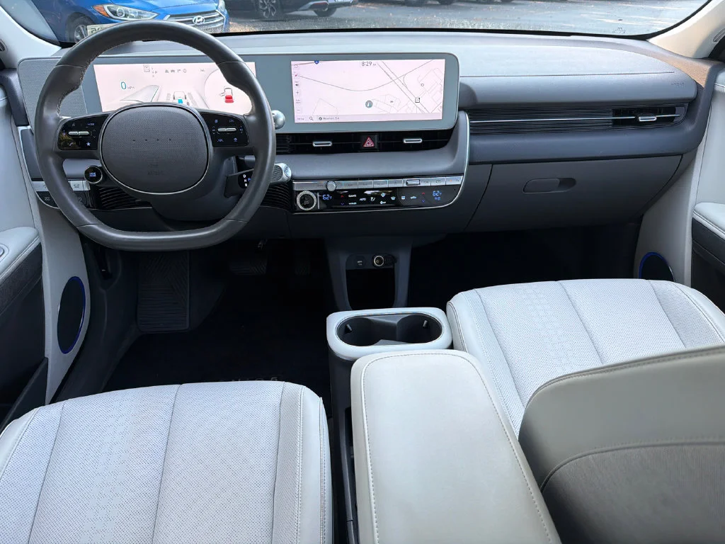 Used 2023 Blue Hyundai SEL image 23