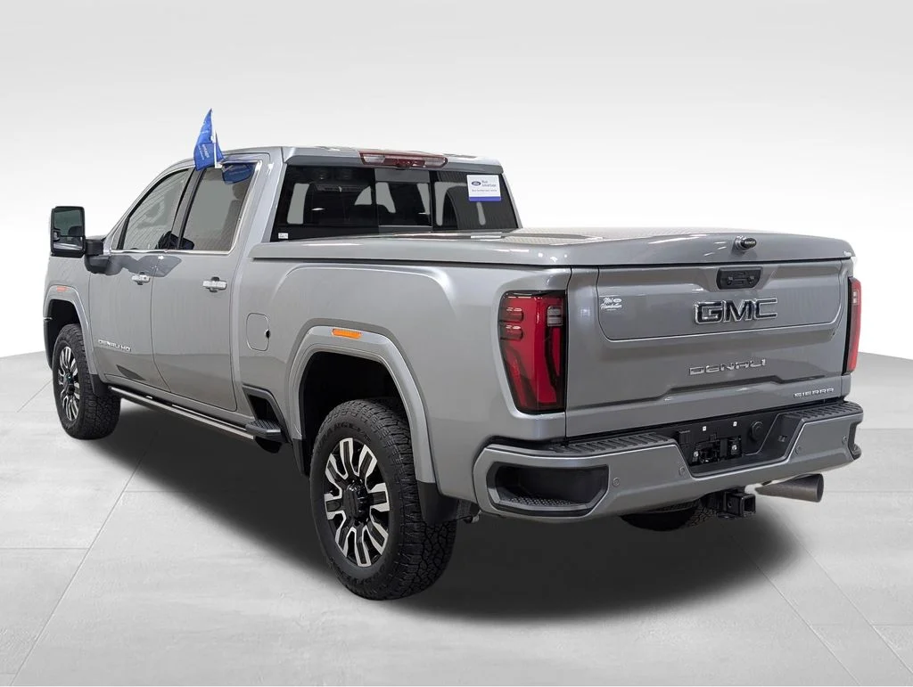 Used 2025 Sterling GMC Denali Ultimate image 30