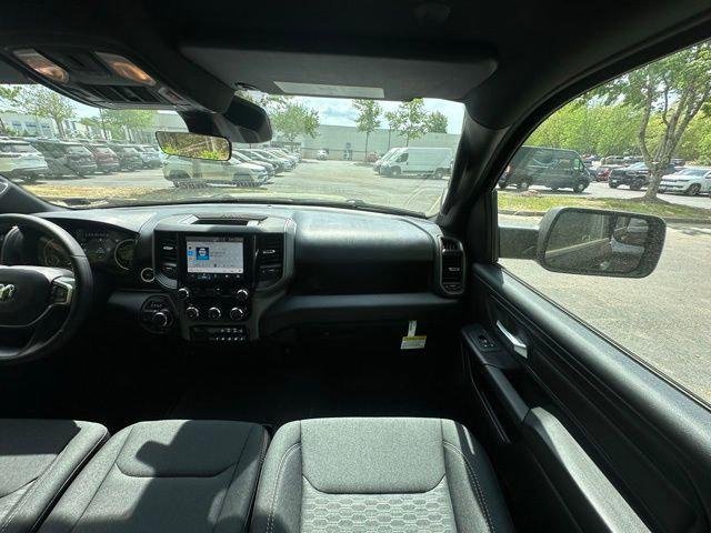 New 2026 Diamond Black Crystal Pearl-Coat Exterior Paint RAM Warlock image 27