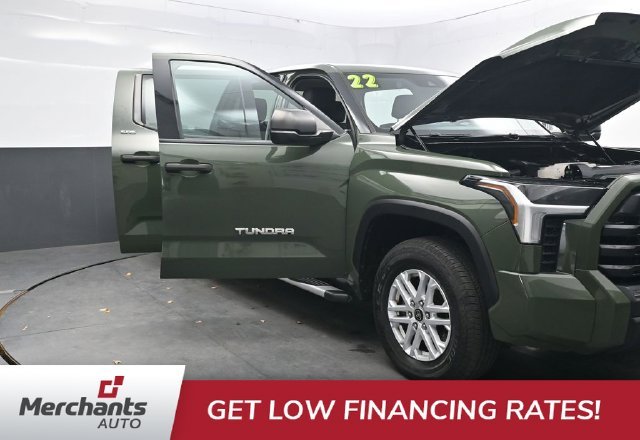 Used 2022 Green Toyota SR5 image 40
