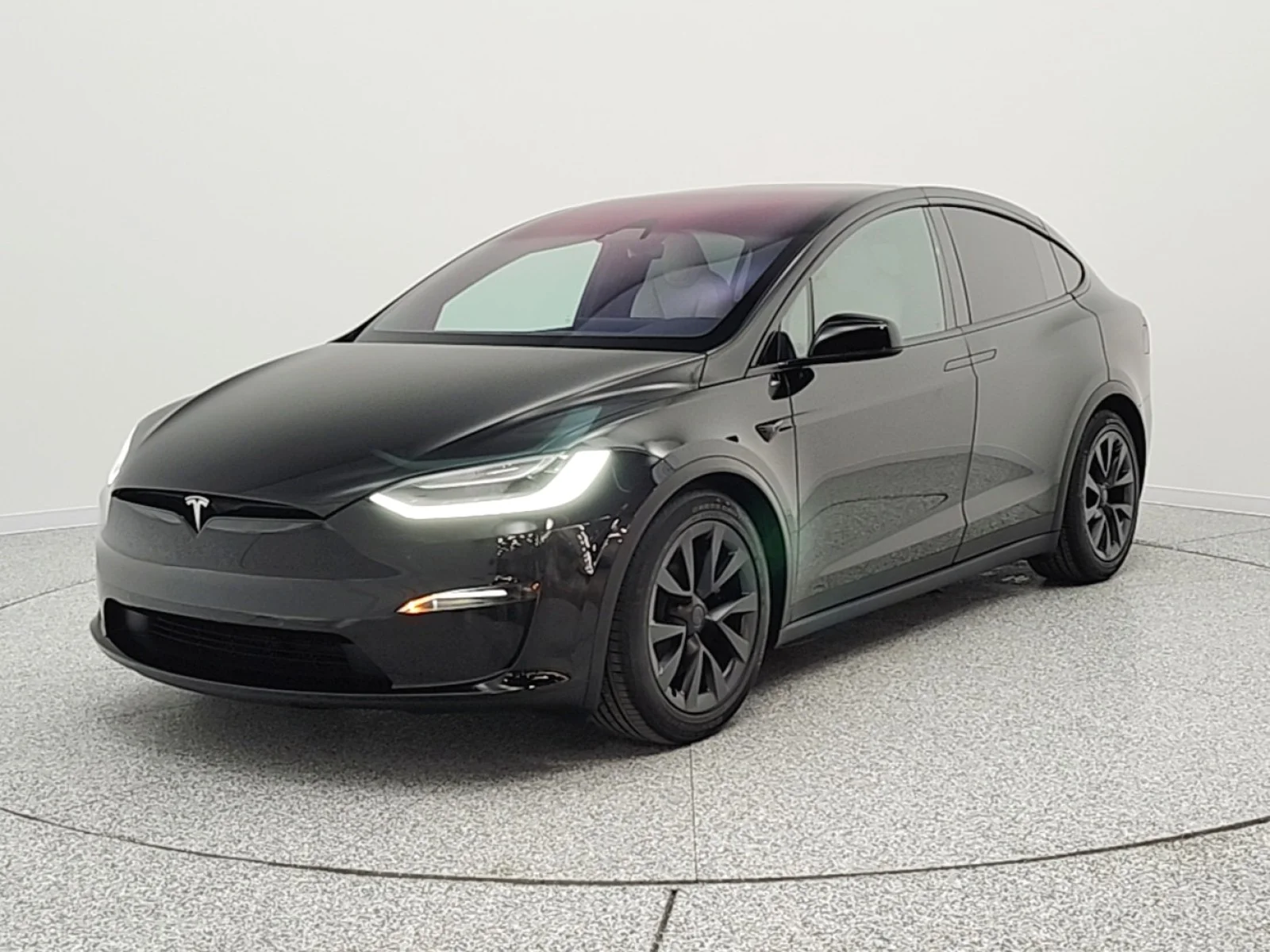 2022 Tesla Model X Long Range's photo