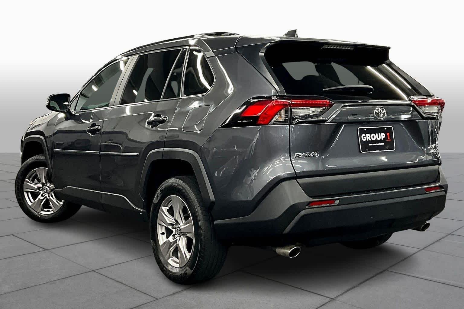 2023 Toyota RAV4 XLE - Photo 11