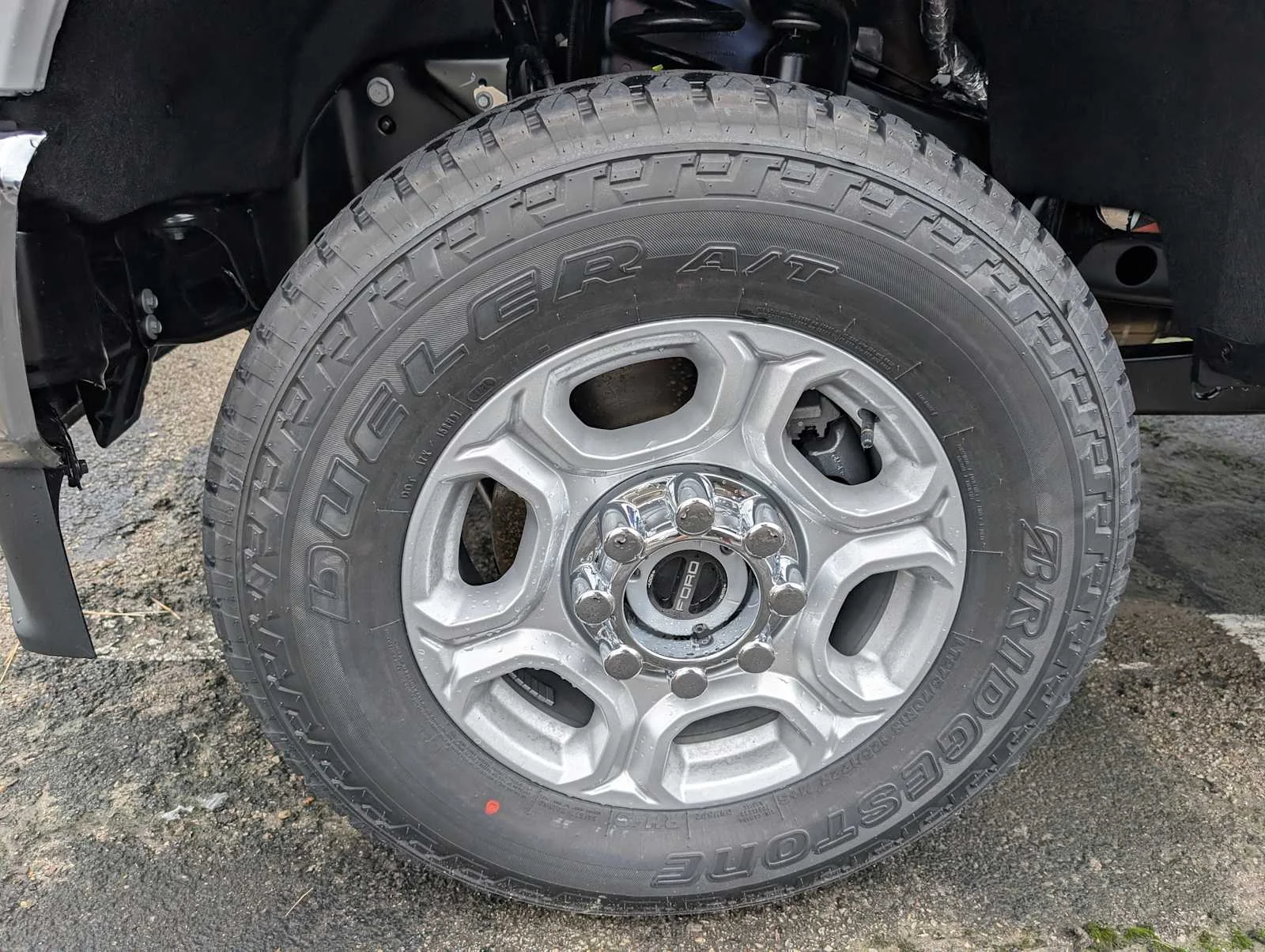 New 2026 Oxford White Ford F-250® XLT image 3