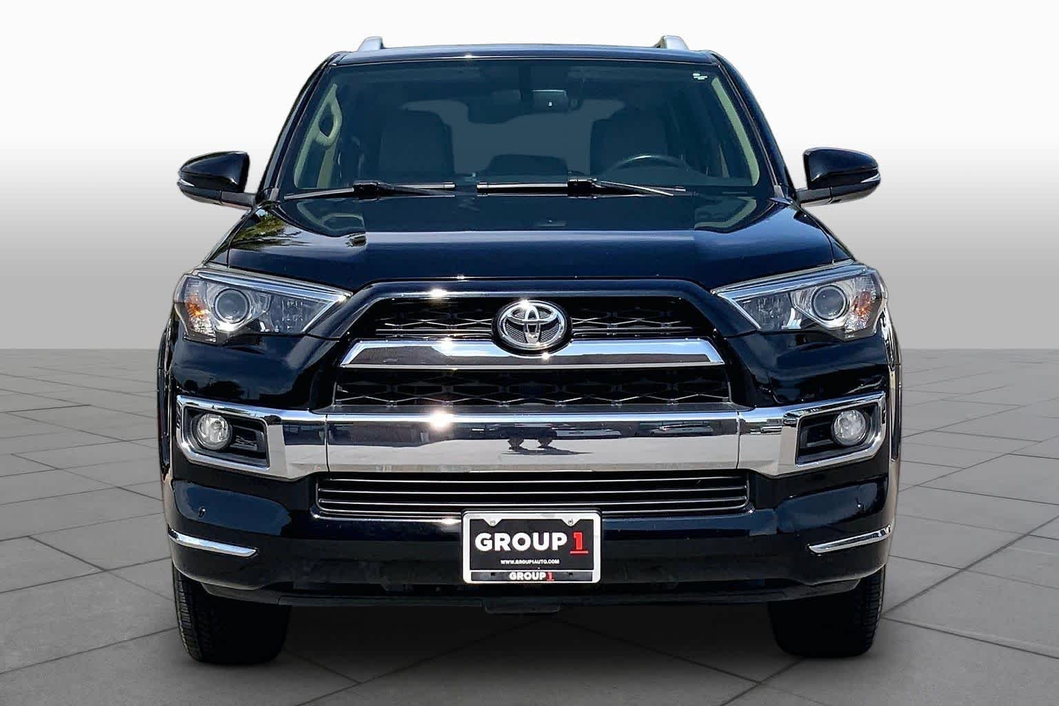 Used 2018 Midnight Black Metallic Toyota Limited image 4