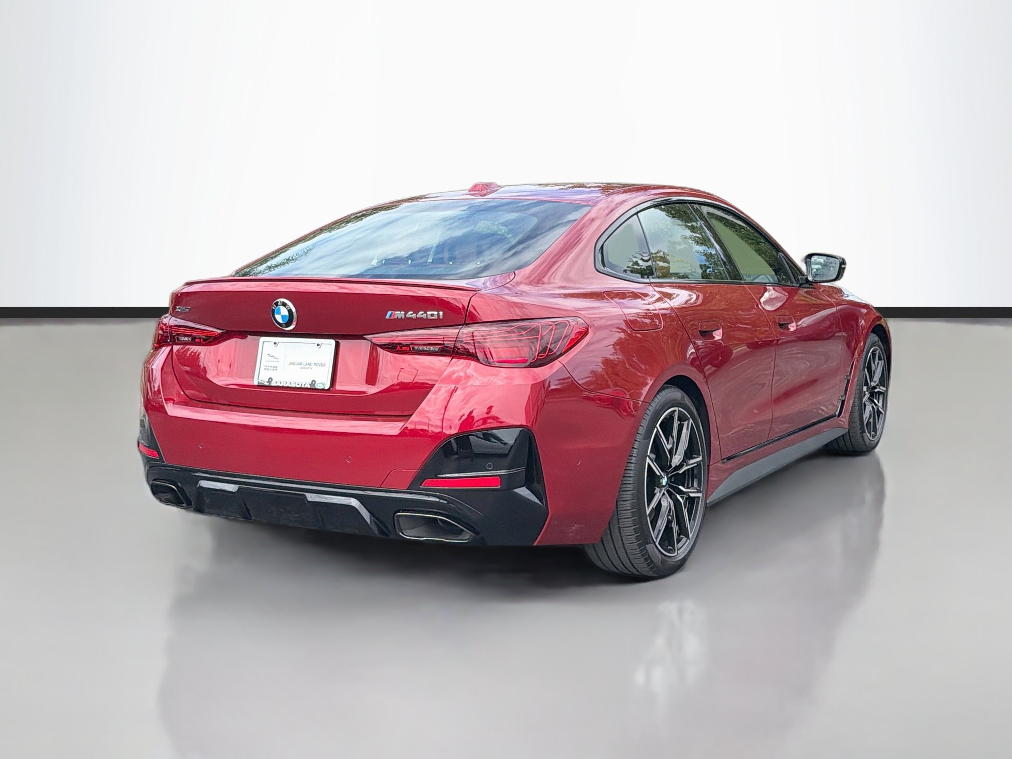 Used 2025 Vegas Red Metallic BMW M440i xDrive image 5