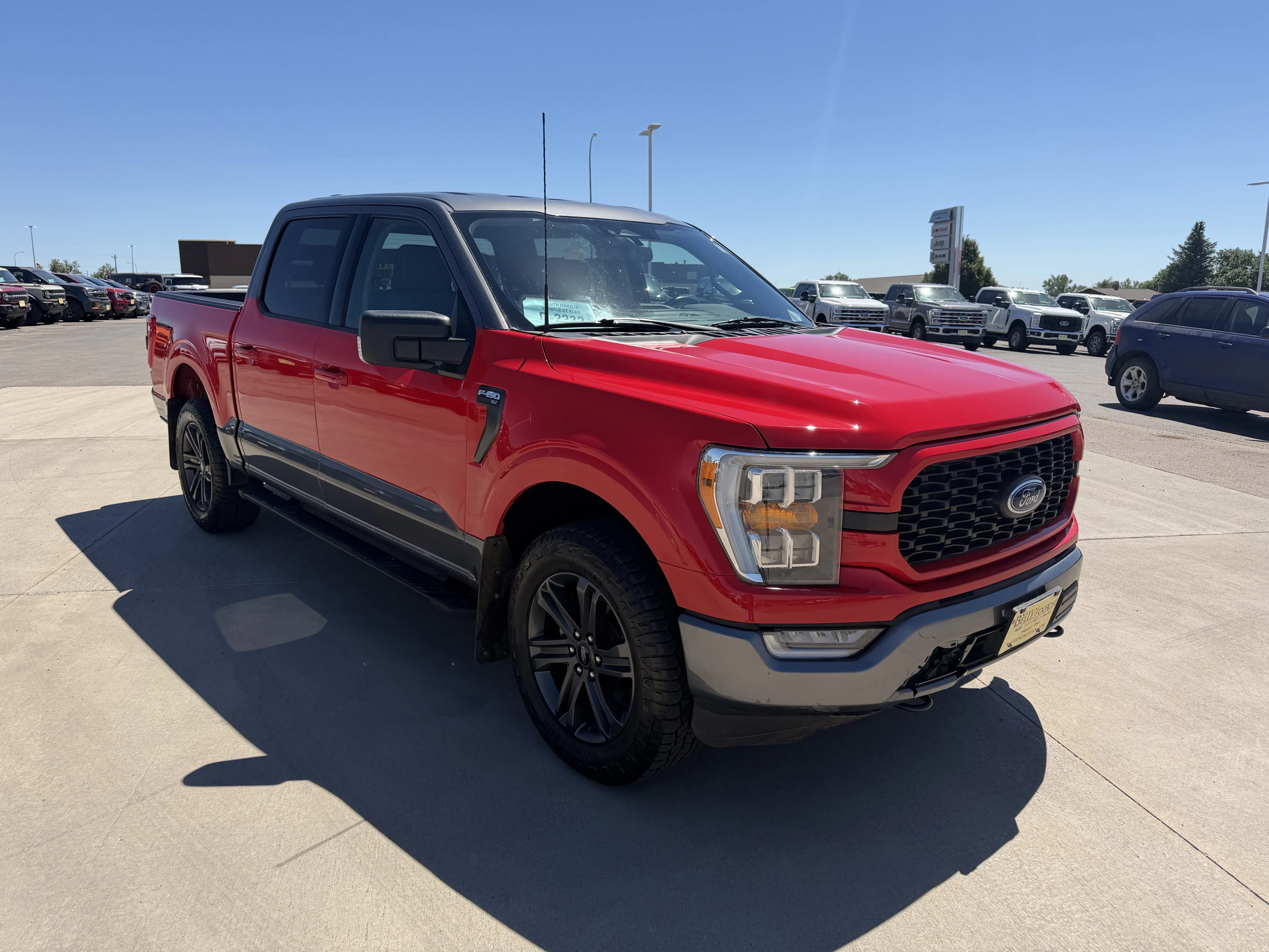 Used 2023 Red Ford XLT image 3