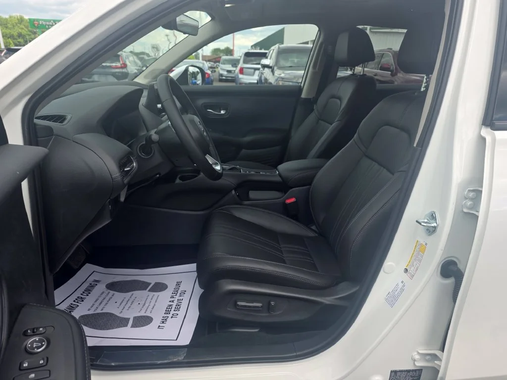 Certified Used 2027 Platinum White Pearl Honda EX-L image 9