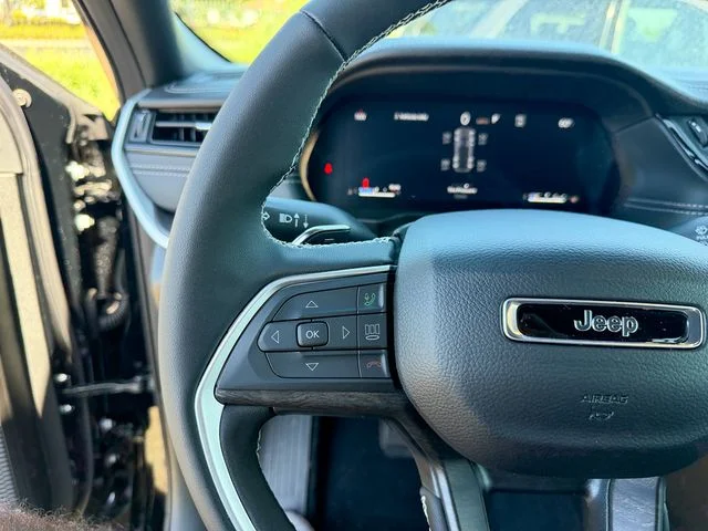 New 2026 Black Jeep Altitude image 18