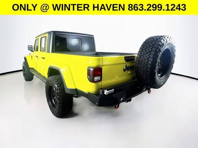 Used 2023  Jeep Sport S image 5
