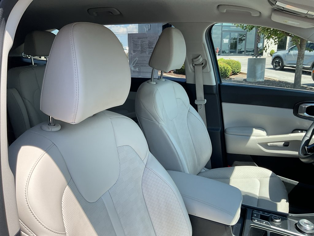 Certified Used 2025 Mineral Blue Kia EX image 12