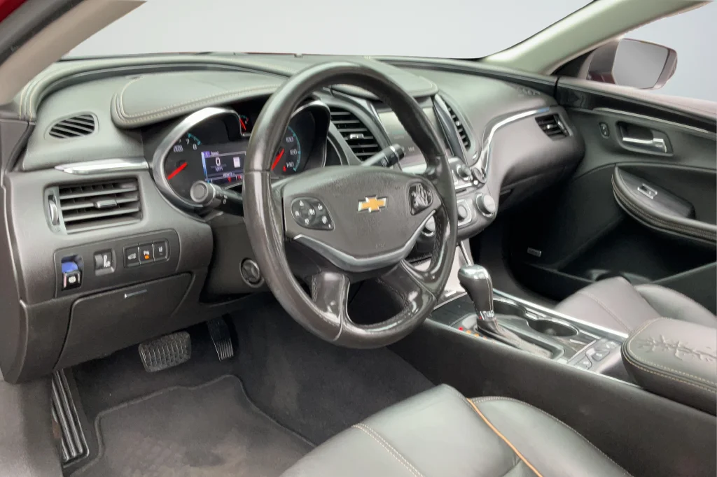 Used 2018 Red Chevrolet Premier image 23