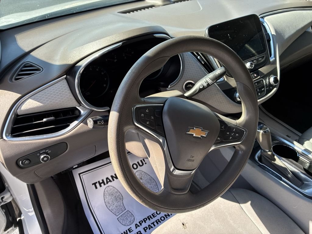 Used 2020 White Chevrolet LT image 14