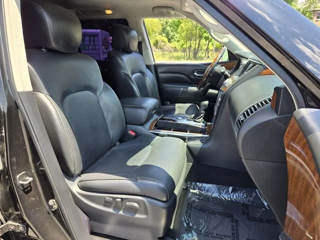 Used 2018 Black INFINITI Base image 21