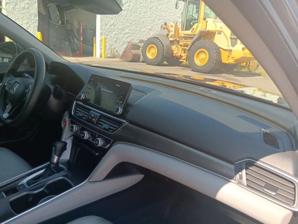 Used 2019 Modern Steel Metallic Honda LX image 33