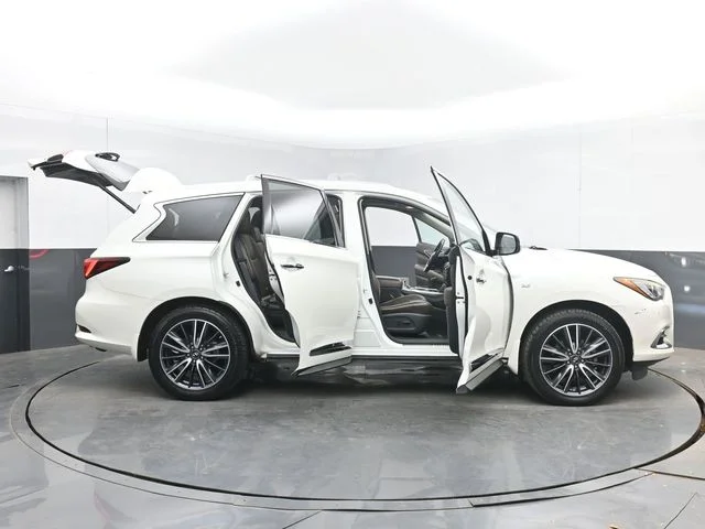 Used 2017 Majestic INFINITI Base image 54