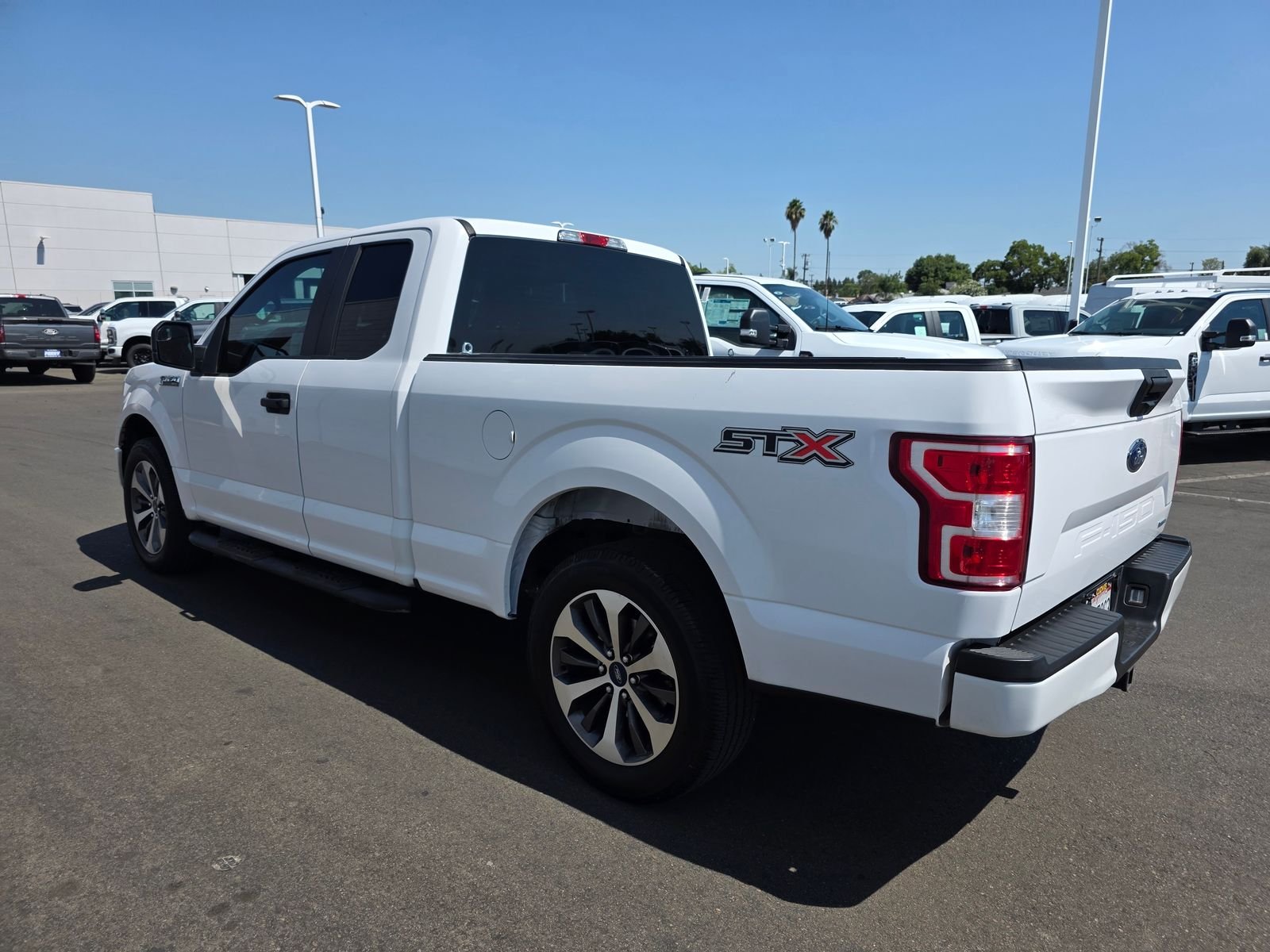 Used 2020 White Ford XL image 6