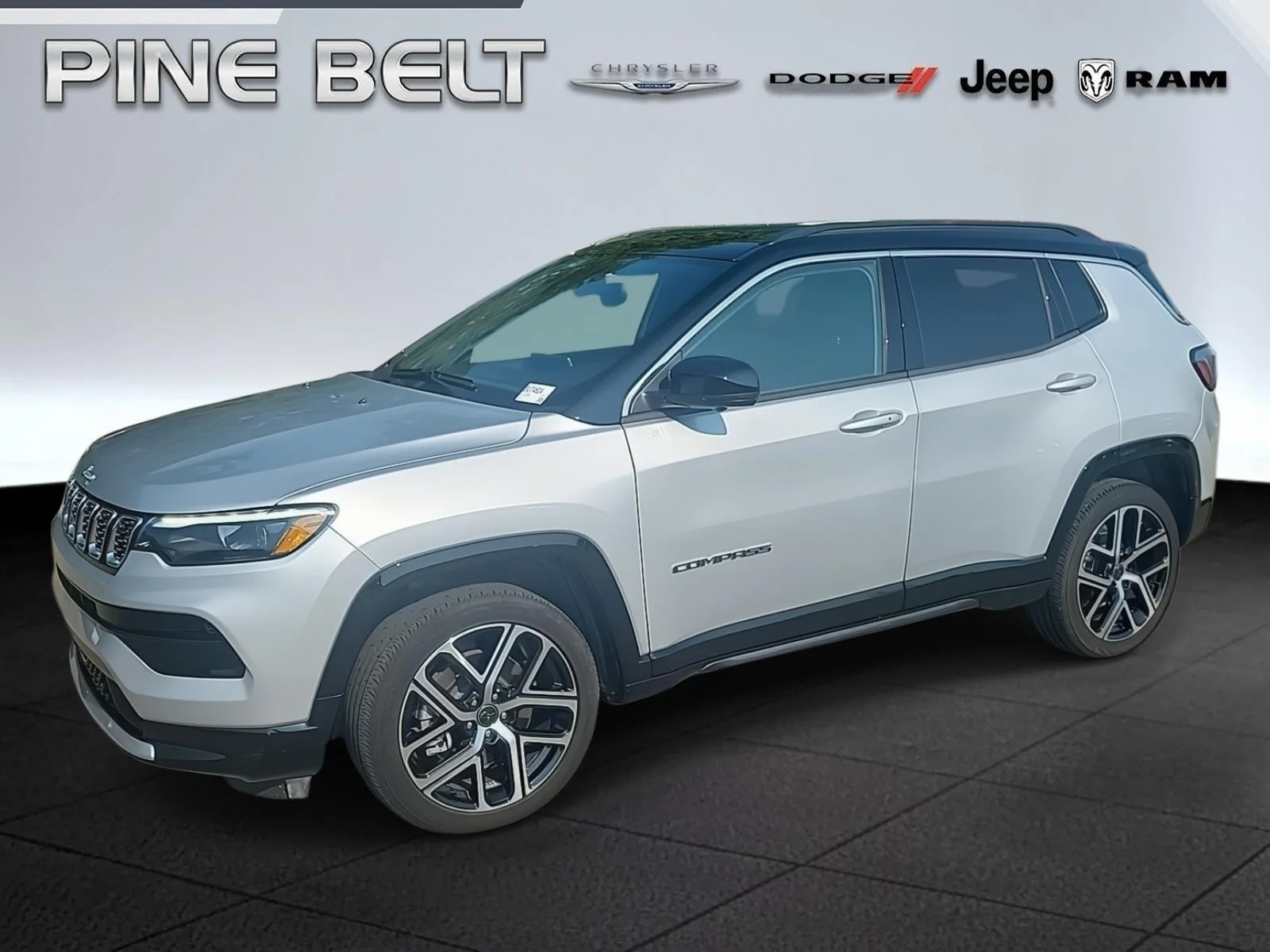 Used 2025 Silver Zynith Metallic Clearcoat Jeep Limited image 1