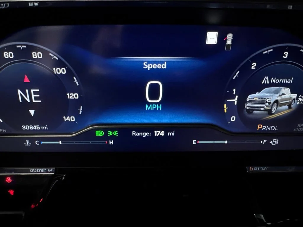 2023 Chevrolet Silverado 1500 LT - Photo 18