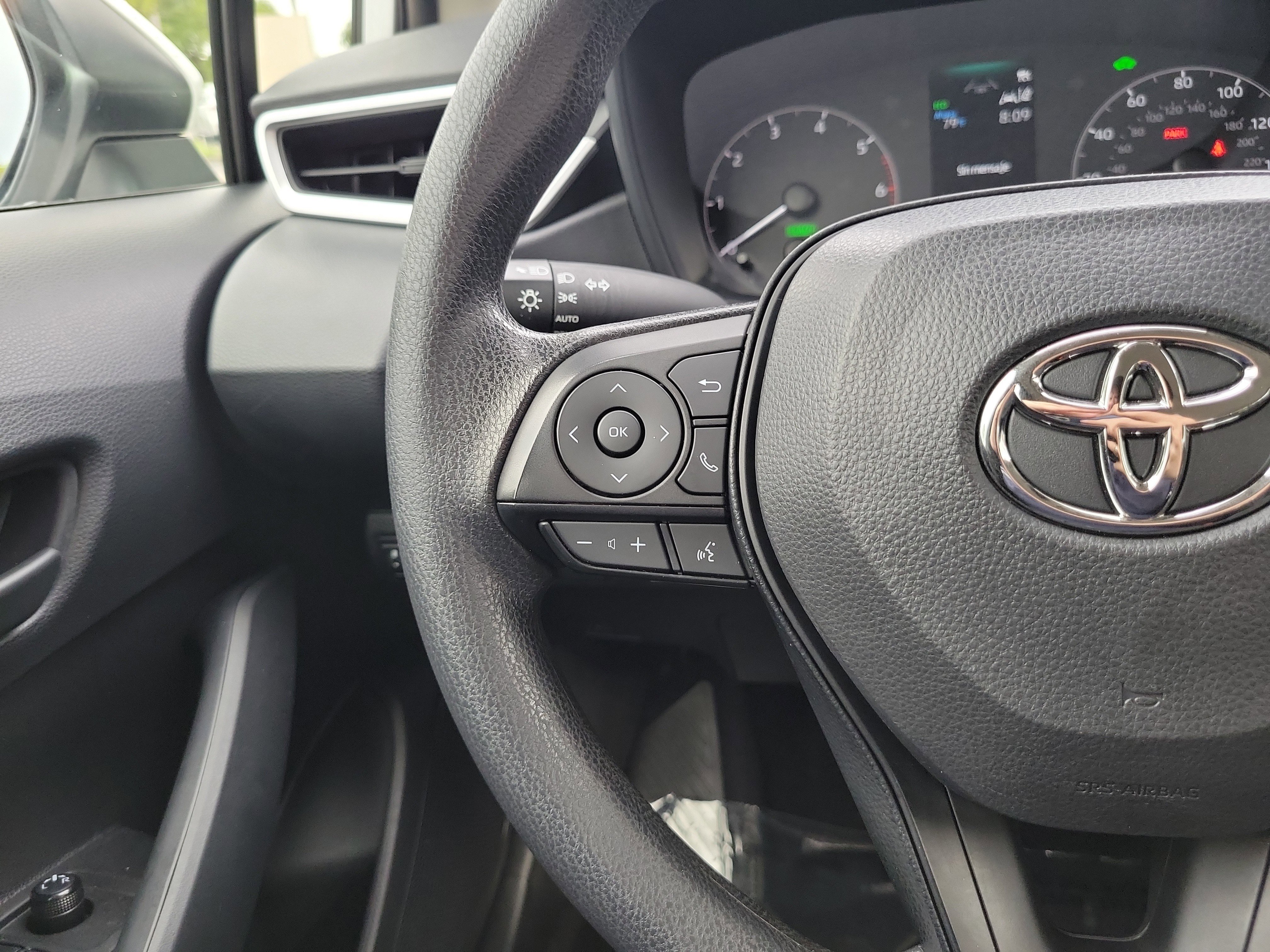 Used 2025 Ice Toyota Hybrid LE image 16