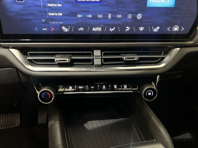 2026 Chevrolet Equinox EV 1LT - Photo 16