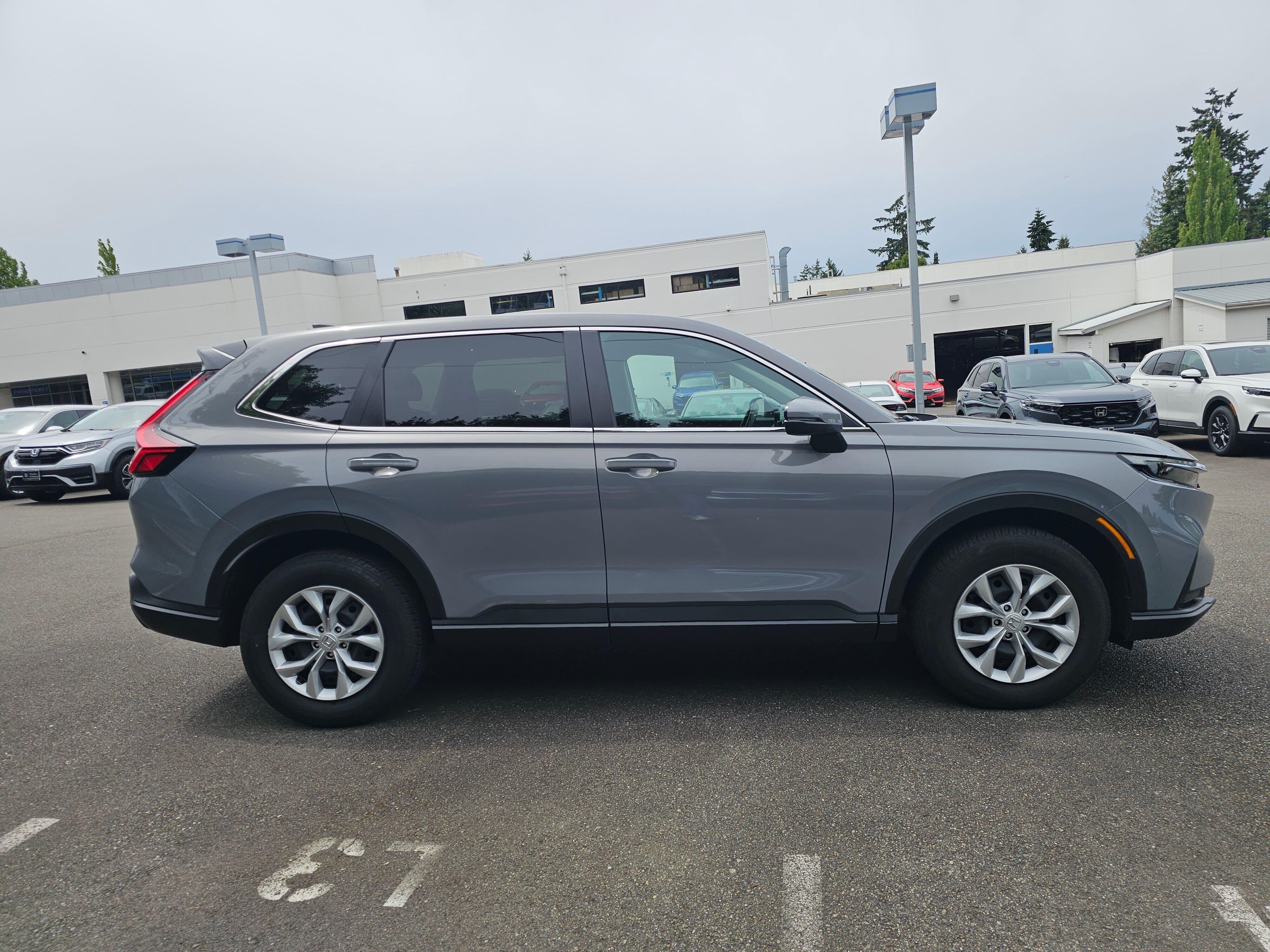 Certified Used 2025 Urban Gray Pearl Honda 1.5T AWD LX image 8