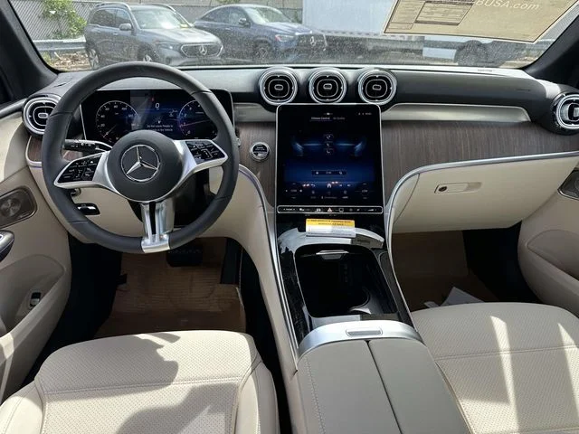 New 2026 White Mercedes-Benz GLC 300 image 5