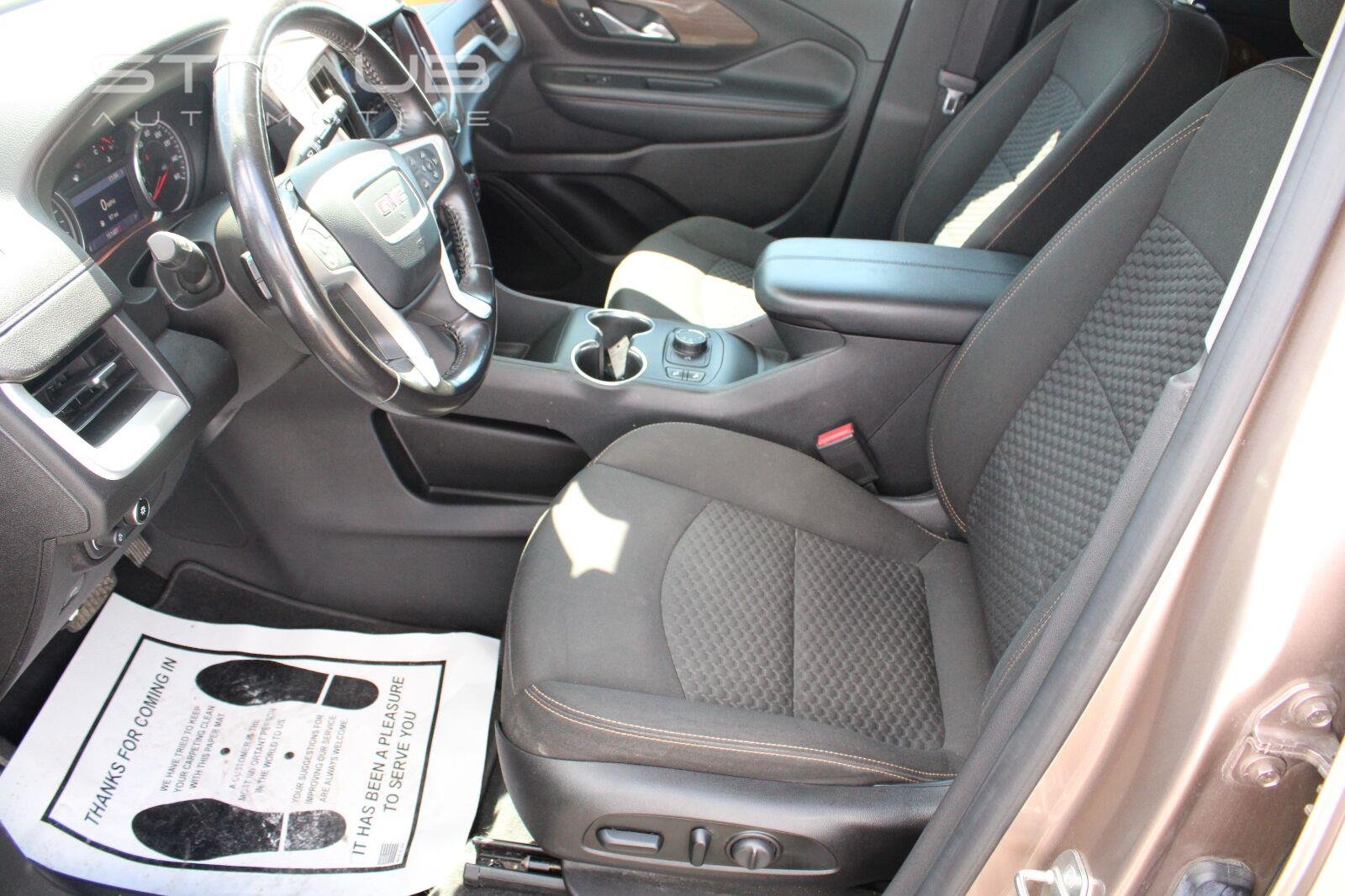 Used 2019 Coppertino Metallic GMC SLE image 16
