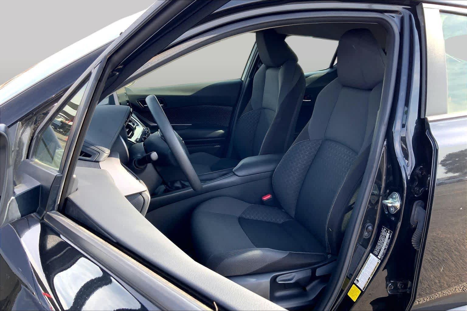 Used 2020 Black Sand Pearl Toyota XLE image 8