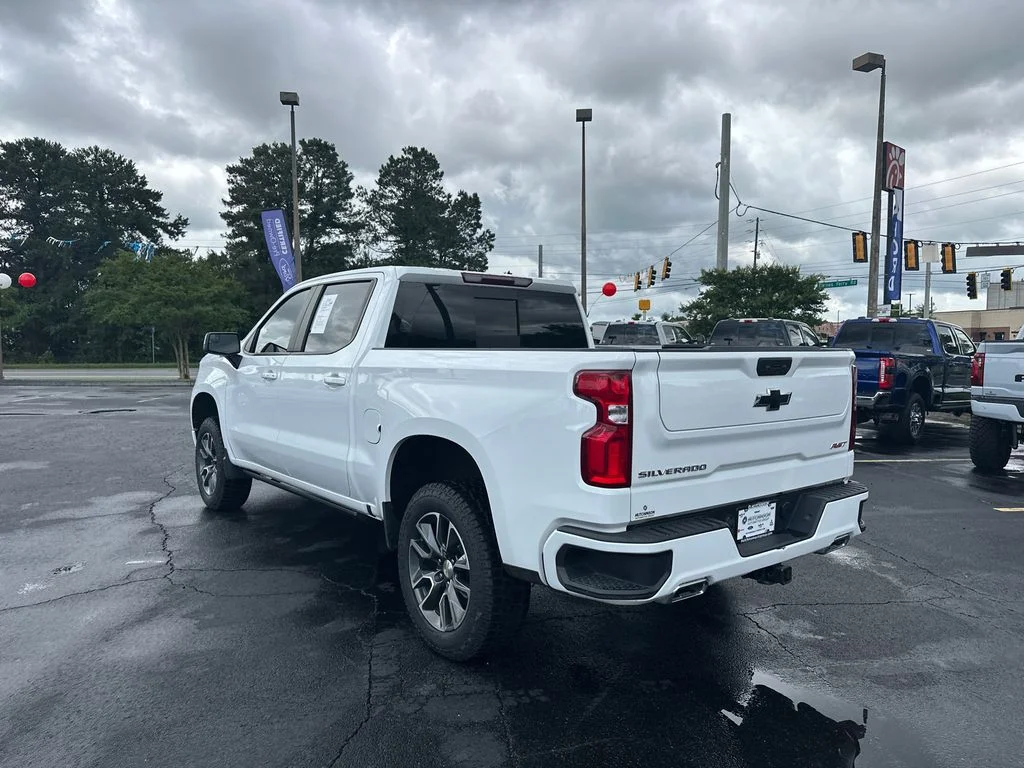 Used 2024 White Chevrolet RST image 5