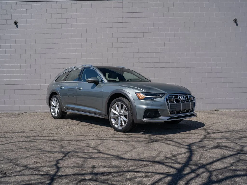 Used 2021  Audi Prestige image 9