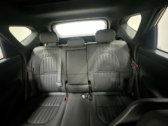 New 2027 Terrain Brown Kia X-Line S image 25