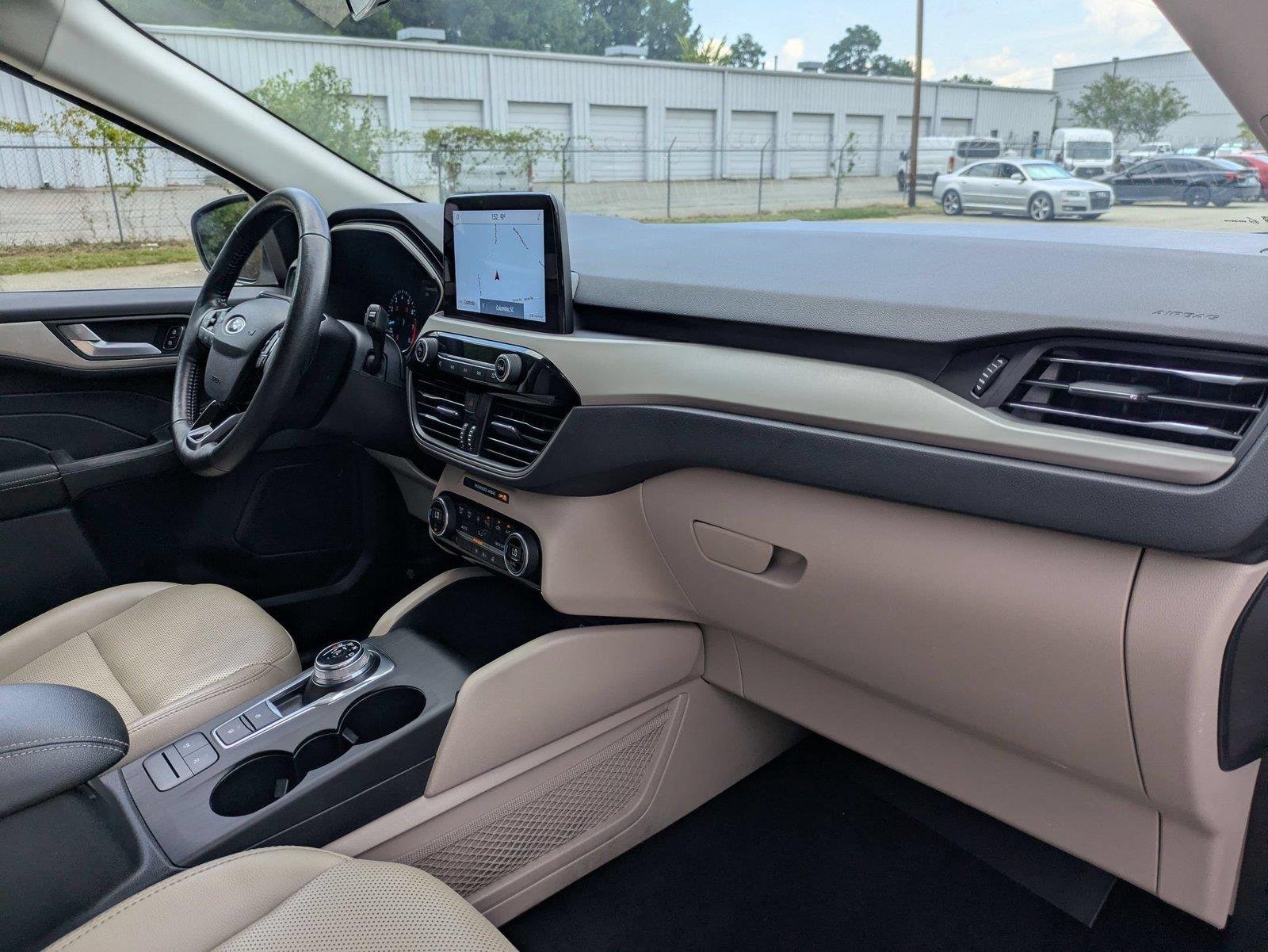 Used 2021 Star White Metallic Tri-Coat FORD  image 35