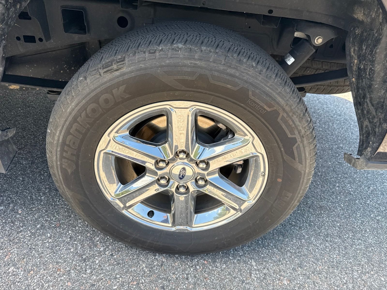 Used 2025 Black Ford XLT image 4