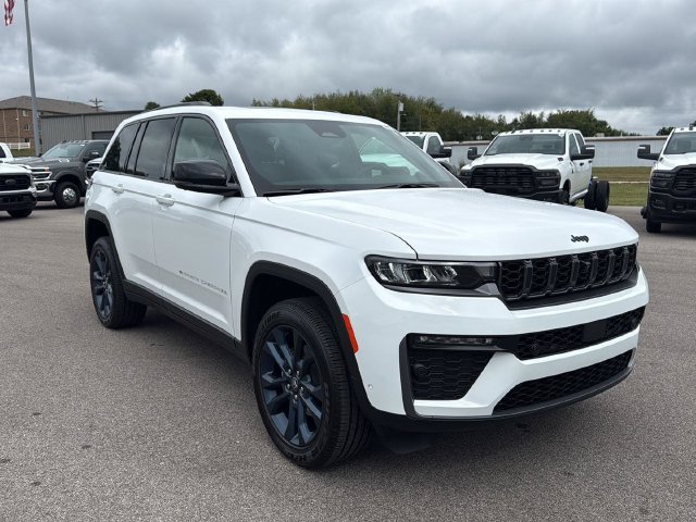 New 2026 Bright White Clear-Coat Exterior Paint Jeep  image 2
