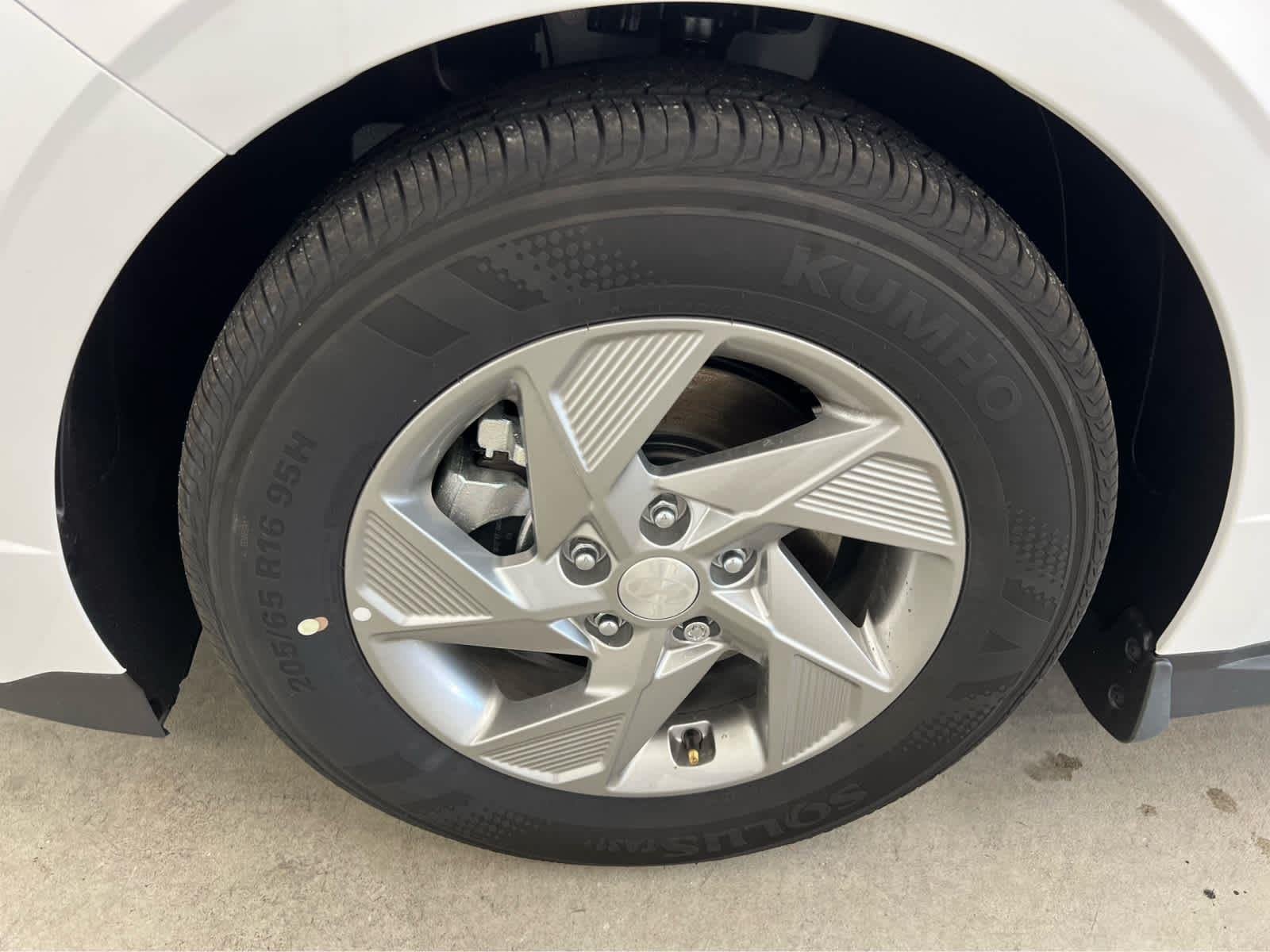 2025 Hyundai Sonata SE - Photo 14