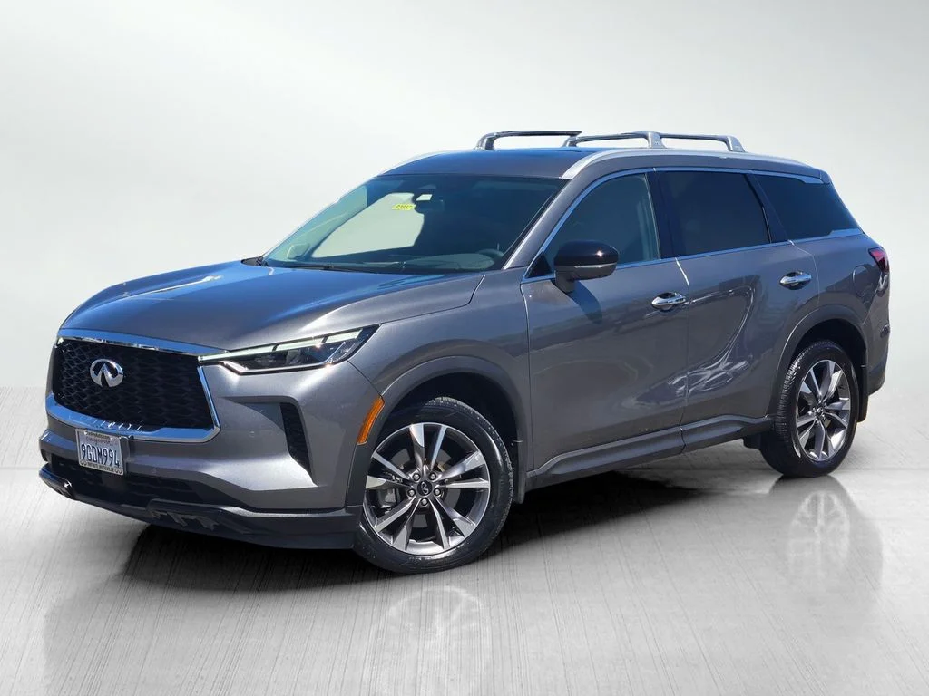 Used 2023 Graphite Shadow INFINITI LUXE image 6