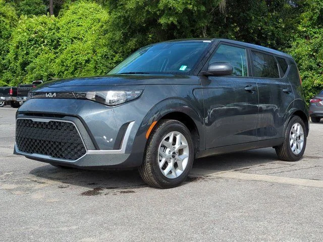 Certified Used 2025 Gray Kia LX image 2