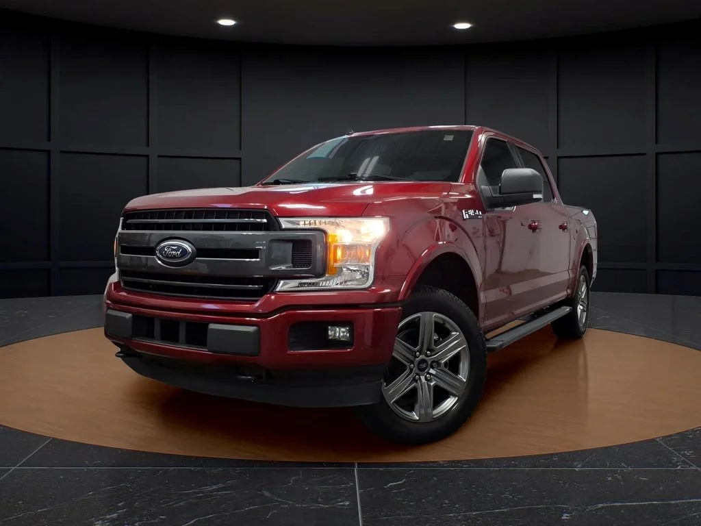 Used 2019 Red Ford XLT image 3